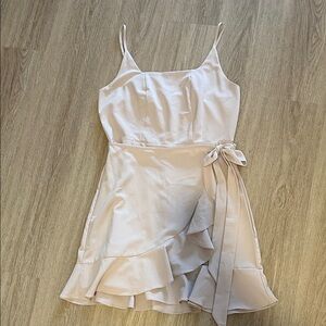 Women’s beige sleeveless dress